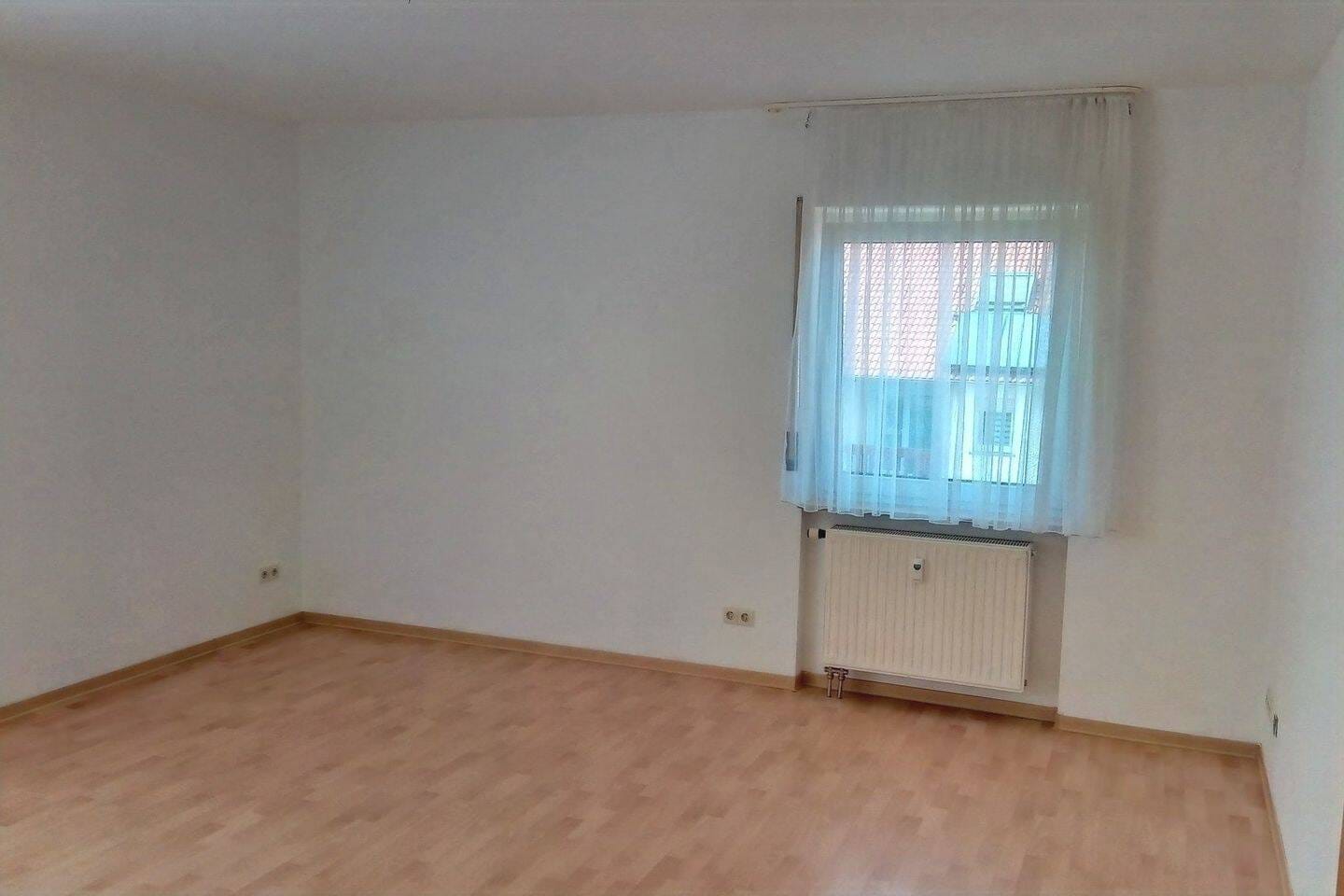 Immobilie in Trossingen - Vermietetes, modernes Apartment mit TG-Stellplatz in Trossingen - Bild 1