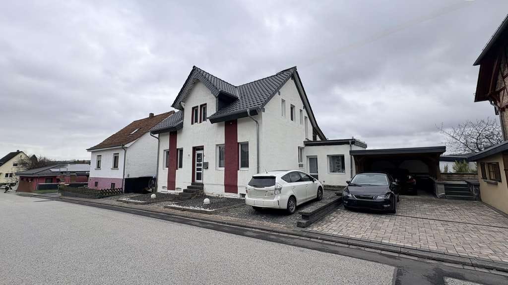 Immobilie in Seibersbach - Einfamilienhaus mit viel Potenzial  - Bild 1