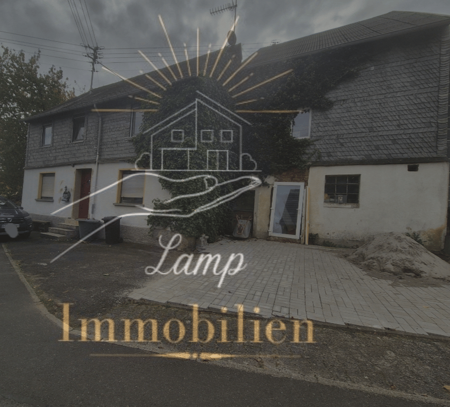 Immobilie in Langweiler - 2-Familienhaus in Langweiler mit Scheune - Bild 0