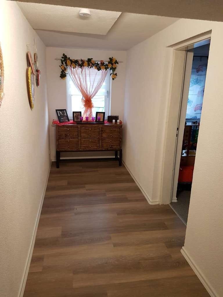 Immobilie in Steinheim am Albuch - Einfamilienhaus mit Gewerbeeinheit und Scheune - Bild 2