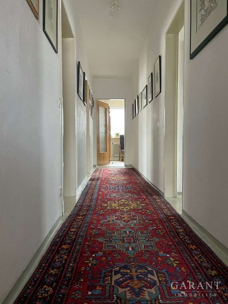 Immobilie in Althegnenberg - Attraktives Zweifamilienhaus mit ausgebautem Dachgeschoss und vielseitigen Nutzungsmöglichkeiten - Bild 2