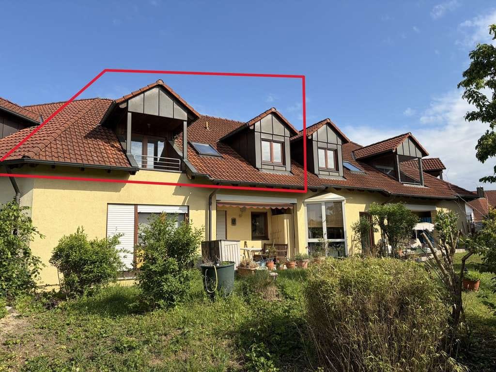 Immobilie in Ilshofen - Charmante Dachgeschosswohnung mit Sonnenbalkon & Wohlfühlatmosphäre – Ihr neues Zuhause in Ilshofen - Bild 2