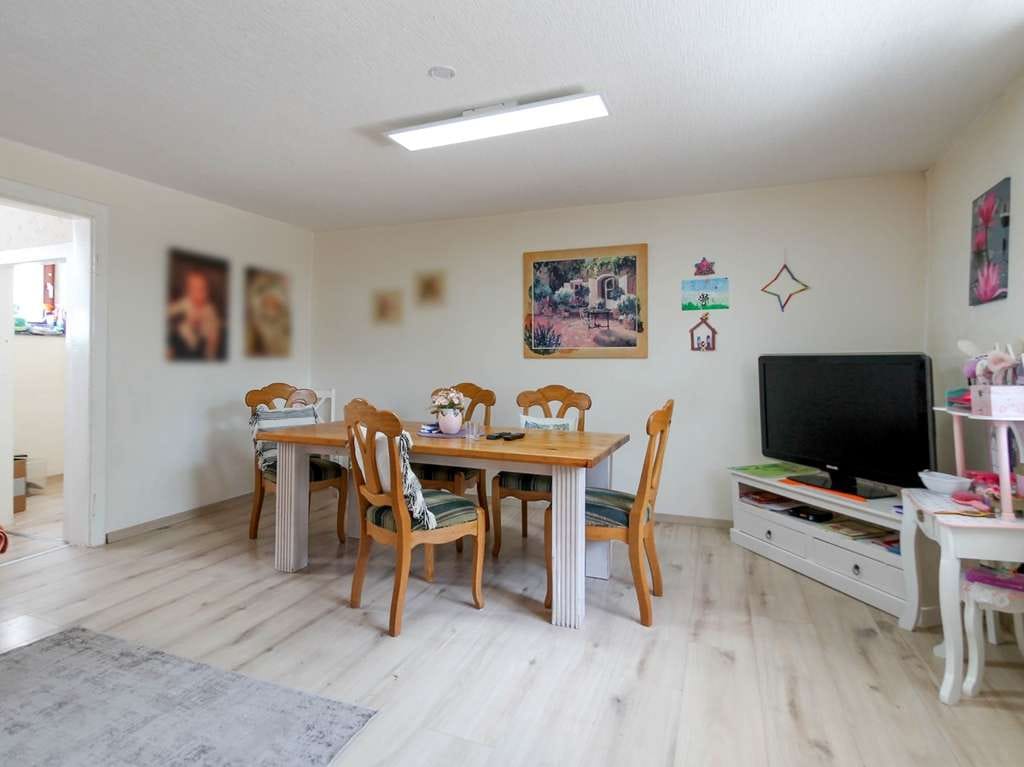 Immobilie in Eiterfeld - Zwei Wohneinheiten unter einem Dach – ideal für Familien oder Kapitalanleger - Bild 4
