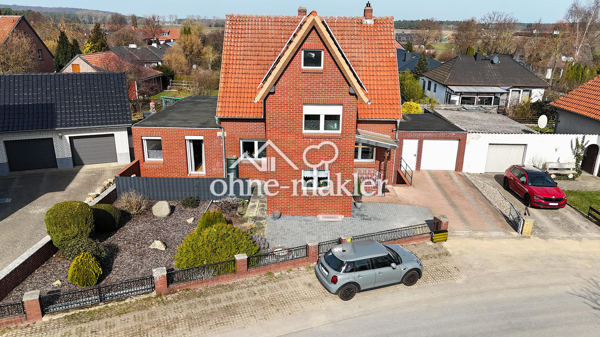 Immobilie in Königslutter am Elm - Gepflegtes Ein- Zweifamilienhaus in Lauingen (Königslutter) zu verkaufen. - Bild 1