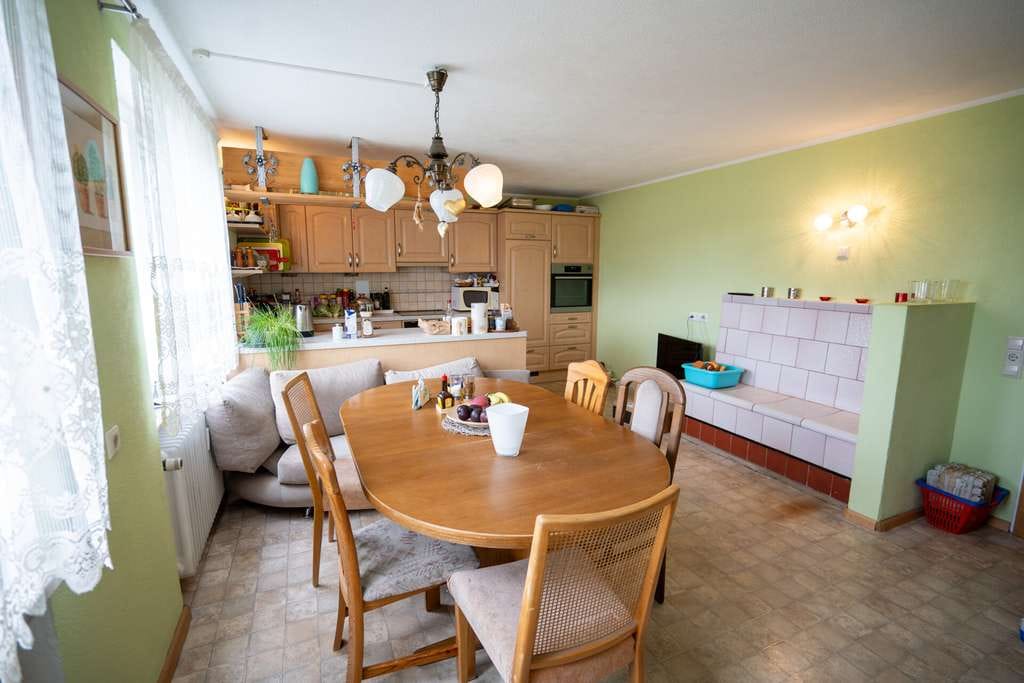 Immobilie in Ühlingen-Birkendorf - XXL-Familienwohnung auf einer Ebene - solide vermietet - ideal für Kapitalanleger - Bild 0