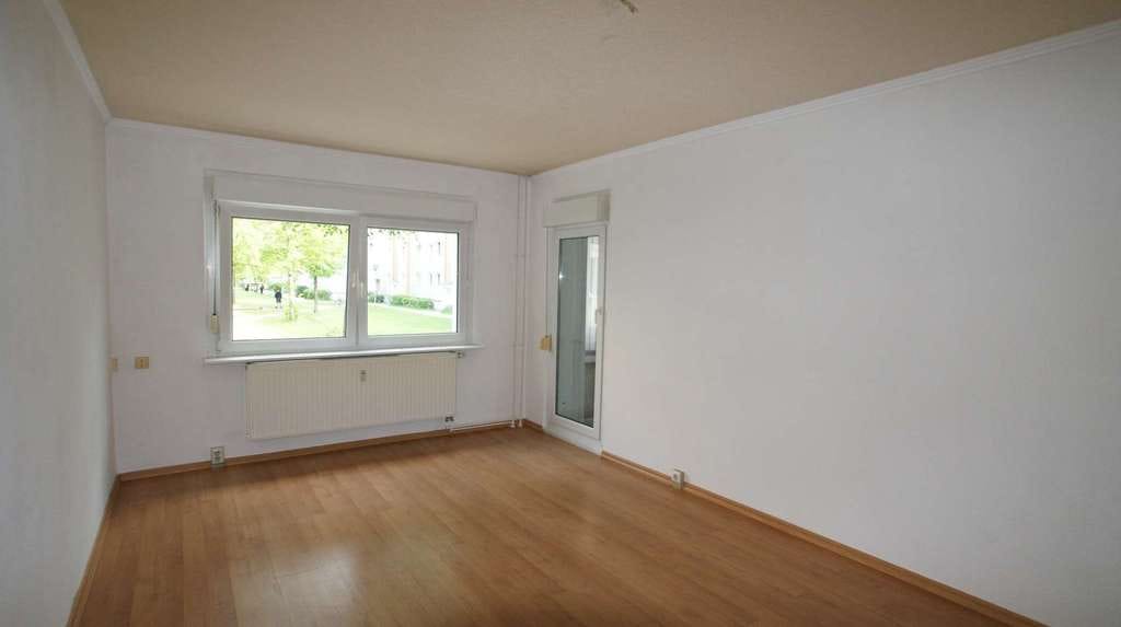 Immobilie in Rüdersdorf bei Berlin - Für Selbstnutzer oder Kapitalanleger: Bezugsfreie 3-Zi-Wohnung mit Balkon in grüner und ruhiger Lage - Bild 2
