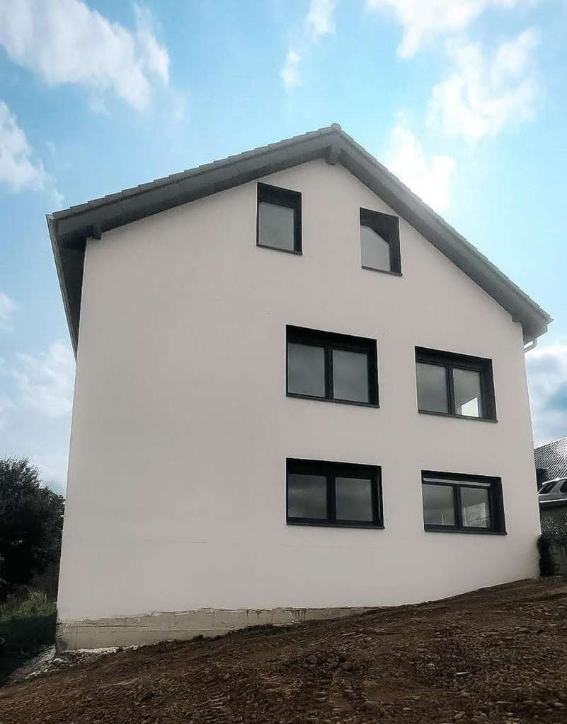Immobilie in Waldbröl - 51545 Waldbröl: Einfamilienhaus mit Einliegerwohnung - Bild 2