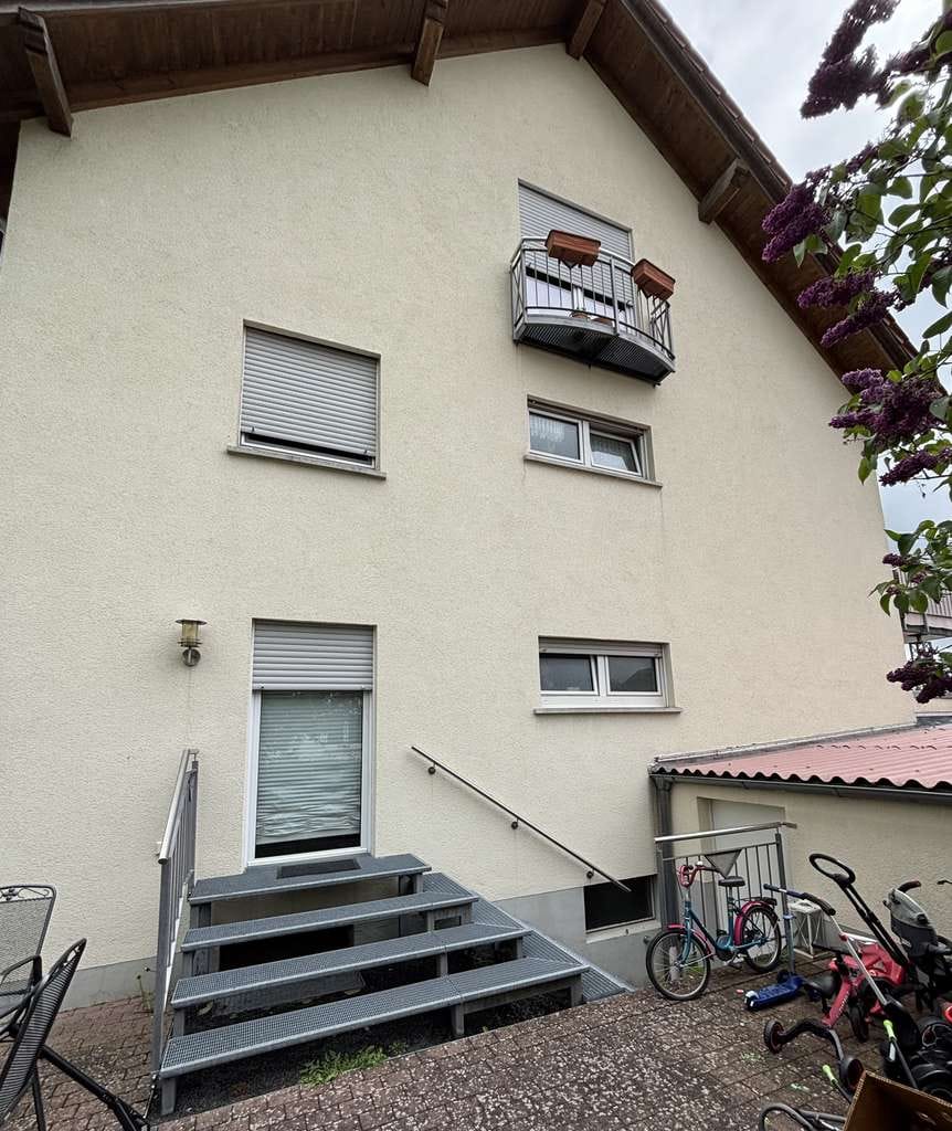Immobilie in Petersberg - 3 Familienhaus, 2 Garagen, 1 Garten, Ruhe, Fernblick in Marbach - Bild 3