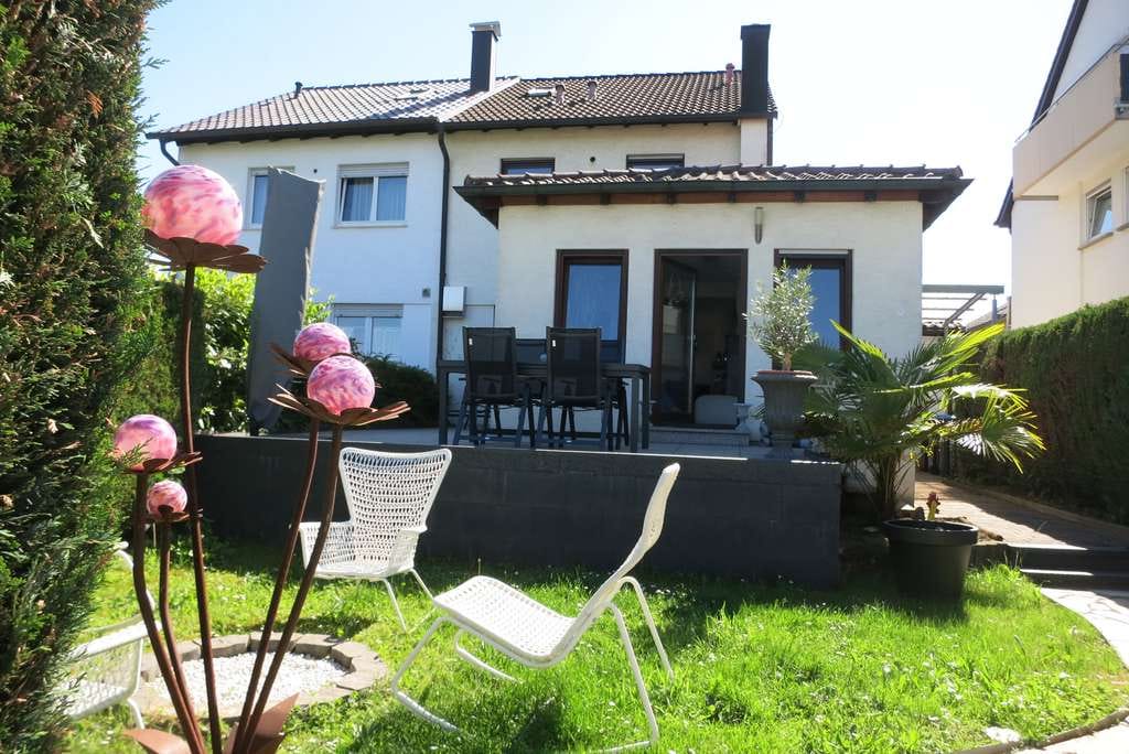 Immobilie in Baltmannsweiler - Charmantes Wohlfühlhaus für Familien - großer Garten! - Bild 0