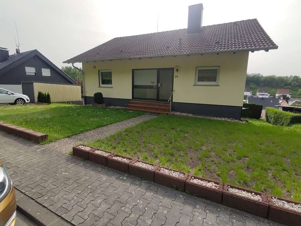 Immobilie in Rammelsbach - Alltagstaugliches Einfamilienhaus mit 6 Zimmern in Rammelsbach - Bild 1
