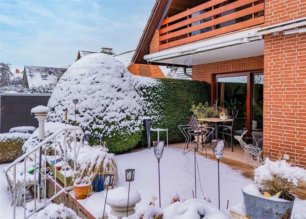 Immobilie in Großensee - Zwei Doppelhaushälften (90m² + 130m²) mit Baugrundstück (ca. 400m²).

 - Bild 4