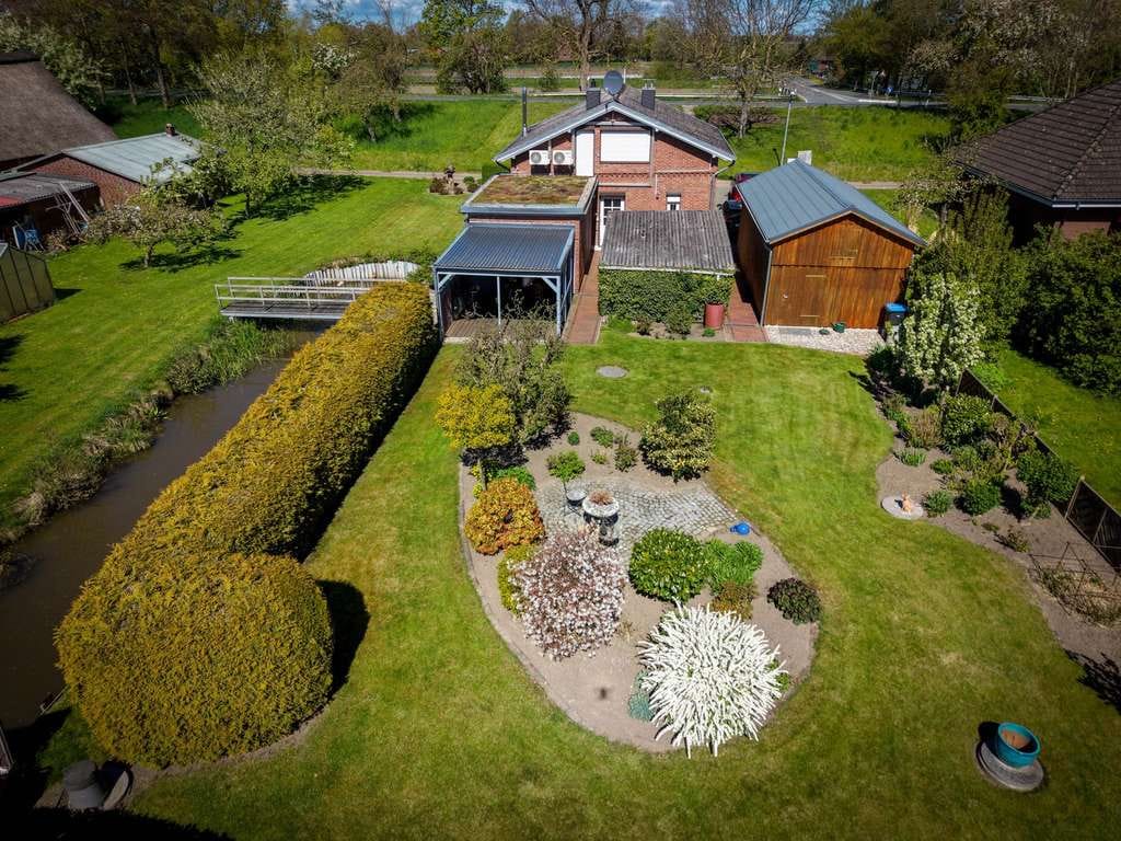 Immobilie in Herzhorn - Einfamilienhaus am Deich mit großem Garten, Garage & Klimaanlage – Herzhorn  - Bild 3
