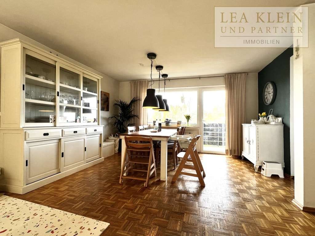 Immobilie in Drolshagen - Charmantes Einfamilienhaus mit Einliegerwohnung, Balkon & traumhafter Aussichtslage  - Drolshagen - Bild 4