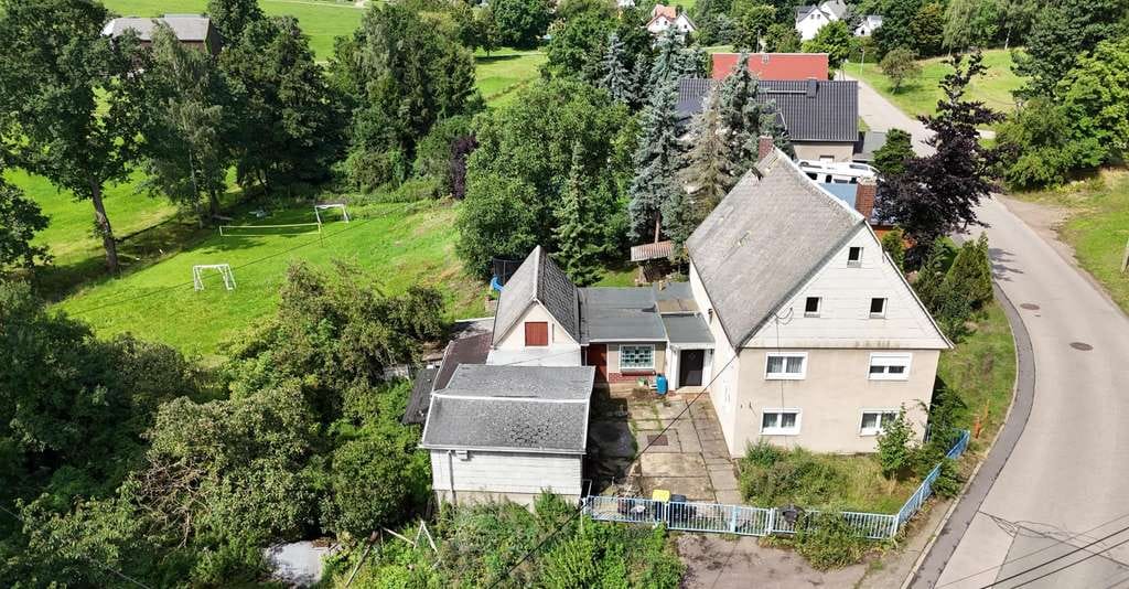 Immobilie in Claußnitz - Idyllisches Einfamilienhaus mit Hofcharakter  - Bild 2