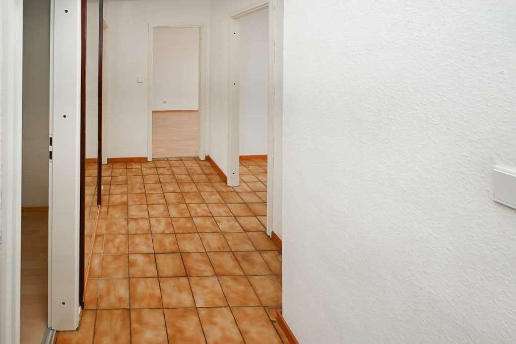 Immobilie in Isernhagen - Charmante Wohnung mit Potenzial in gefragter Lage von Altwarmbüchen! - Bild 4