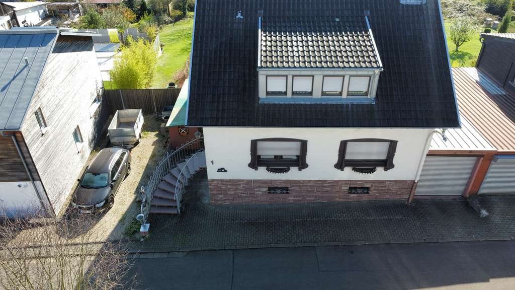 Immobilie in Quierschied - Einfamilienhaus mit 180 m² Wohnfläche in Quierschied - Bild 4