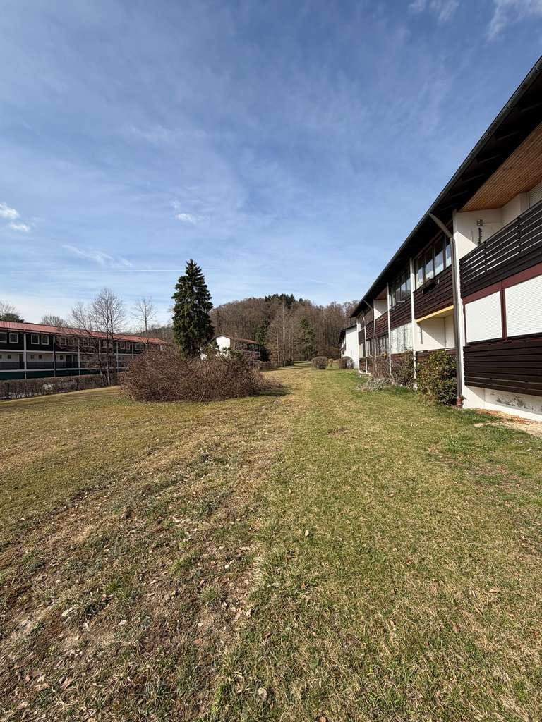 Immobilie in Gmund - Seenahe Wohnung mit Südbalkon und Einzelgarage  - Bild 1