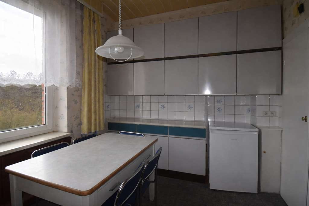 Immobilie in Lutherstadt Eisleben - Reihenhaus mit Potenzial - nutzbar als Ein - bzw. Zweifamilienhaus - Bild 4