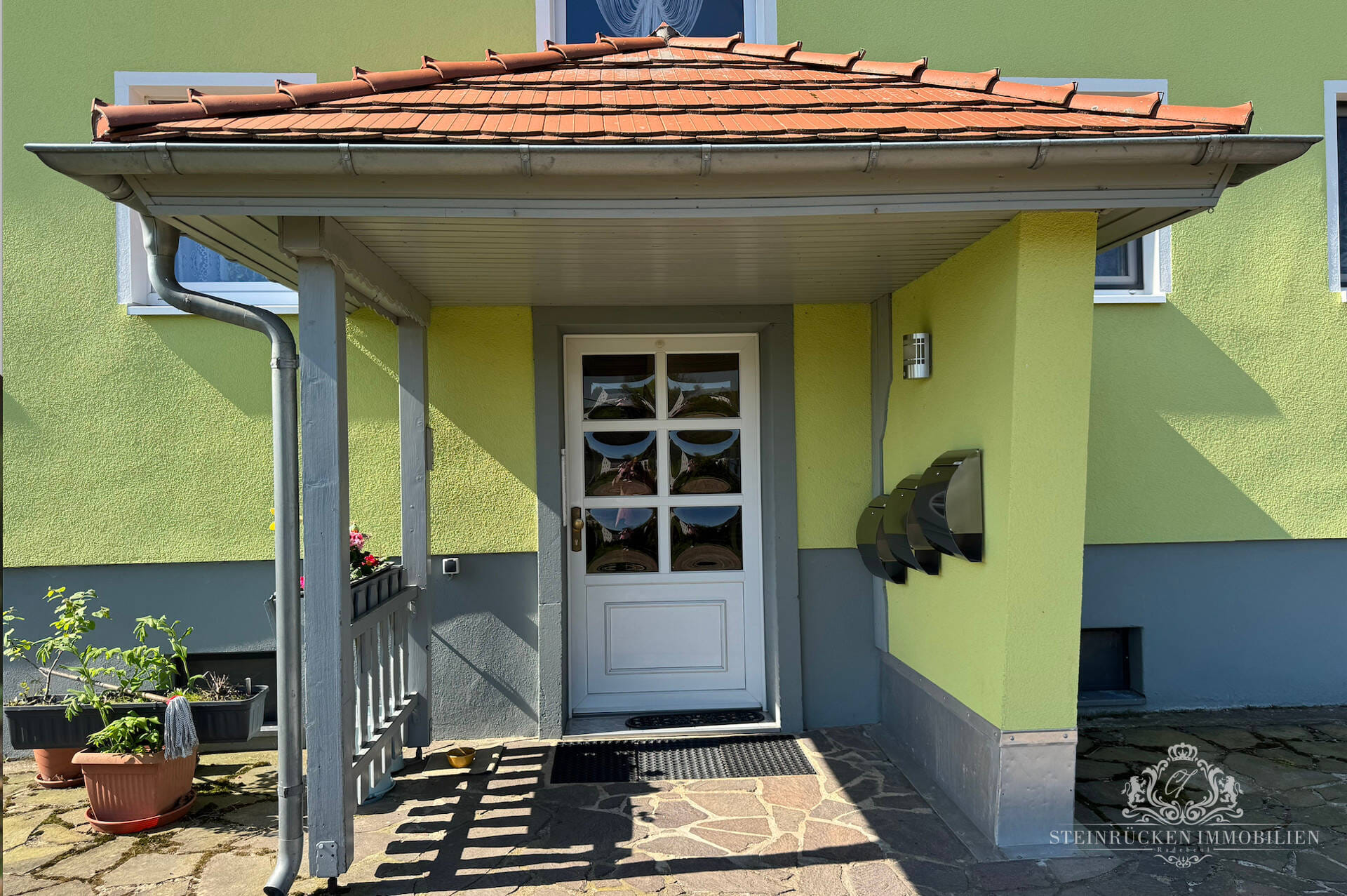 Immobilie in Glashütte - ATTRAKTIVES FREISTEHENDES MEHRFAMILIENHAUS IN RUHIGER LAGE - 3 WOHNEINHEITEN - BEZUGSFREI - Bild 2