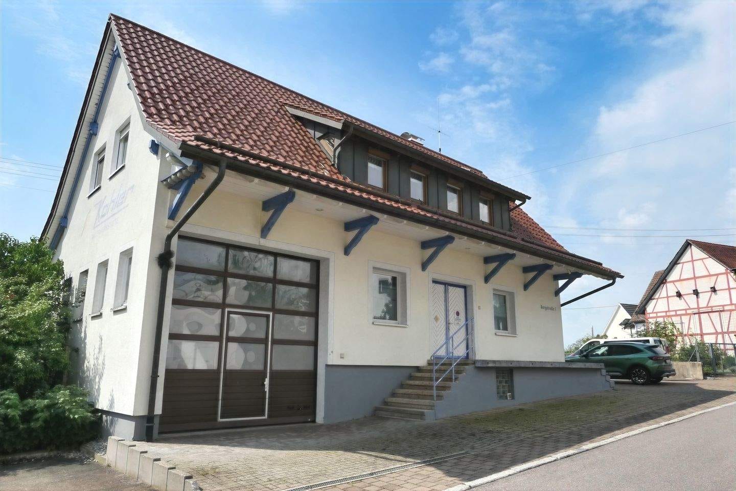 Immobilie in Tuningen - Wohnen und Gewerbe: Werkstatt/Lager mit DG-Wohnung in Tuningen - Bild 1