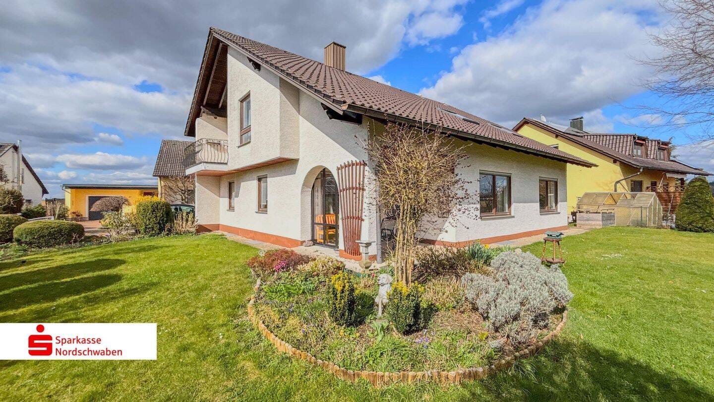 Immobilie in Meitingen - Traumhaftes Einfamilienhaus mit Garten und Doppelgarage in Meitingen-Langenreichen zu verkaufen! - Bild 0