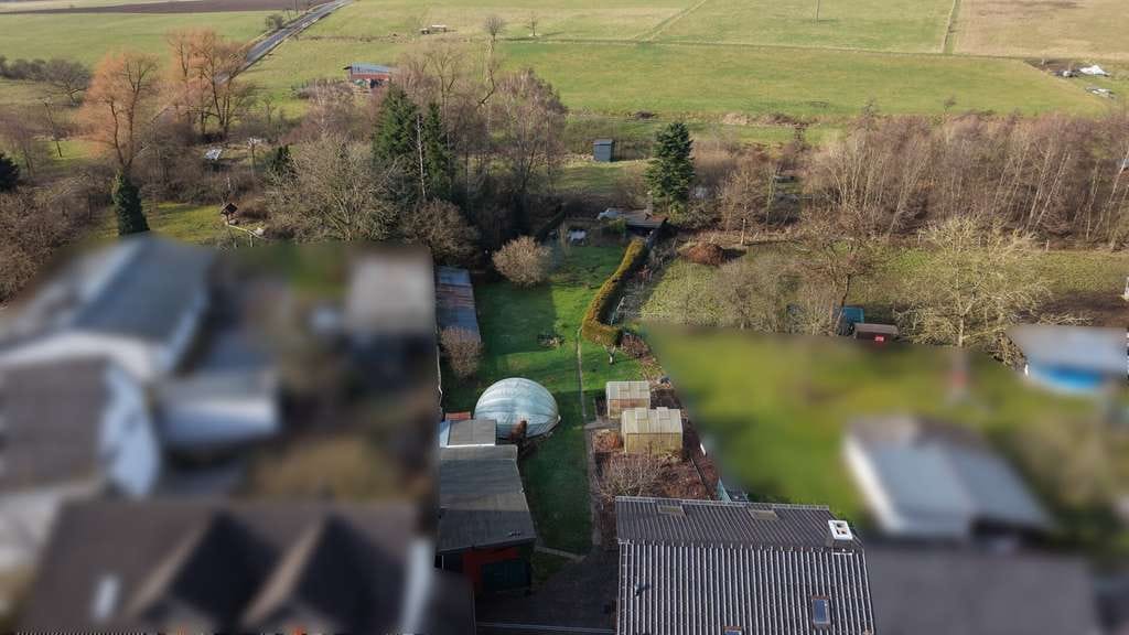 Immobilie in Gehlert - 2 Wohnhäuser auf großem Grundstück in ruhiger Ortsrandlage! Ideal für Mehrgenerationen - Bild 3