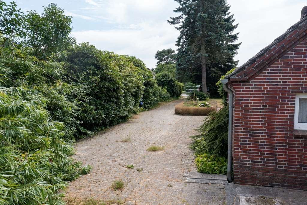 Immobilie in Utarp - Solides Landhaus mit großem Grundstück bietet viele Möglichkeiten - Bild 2