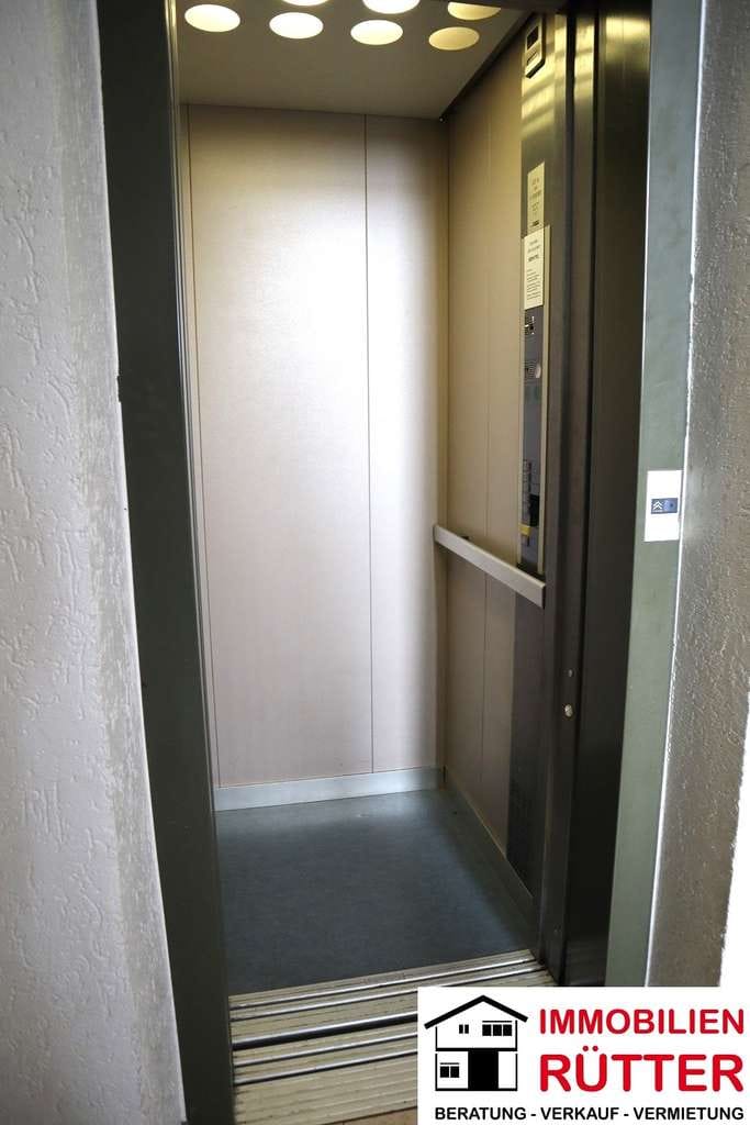 Immobilie in Kamp-Lintfort - KaLi (Zentrum), ETW im TOP-Zustand, ca. 97 m² Wfl., 4,5 ZKDBG-WC, Loggia, Kellerraum, KFZ-Stellplatz - Bild 4