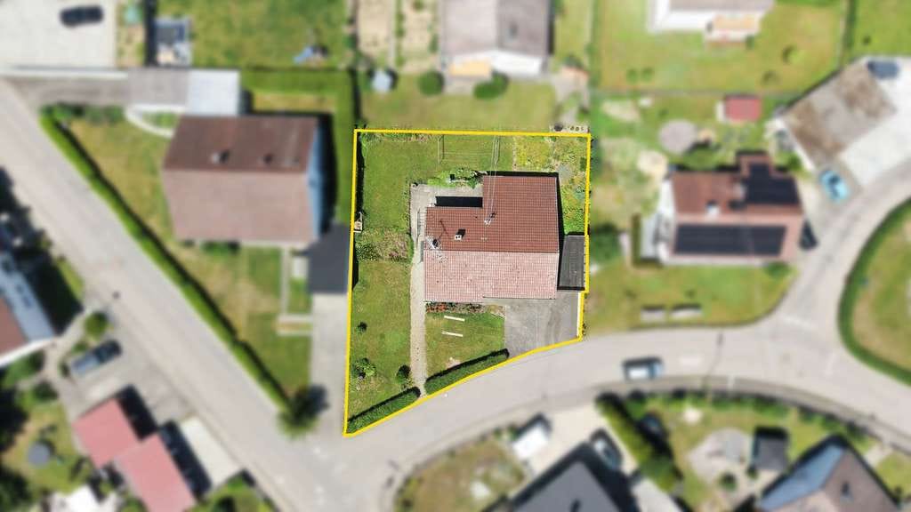 Immobilie in Ostrach - Großzügiges Wohnen mit separater Einliegerwohnung in ruhiger Wohnlage - Bild 1