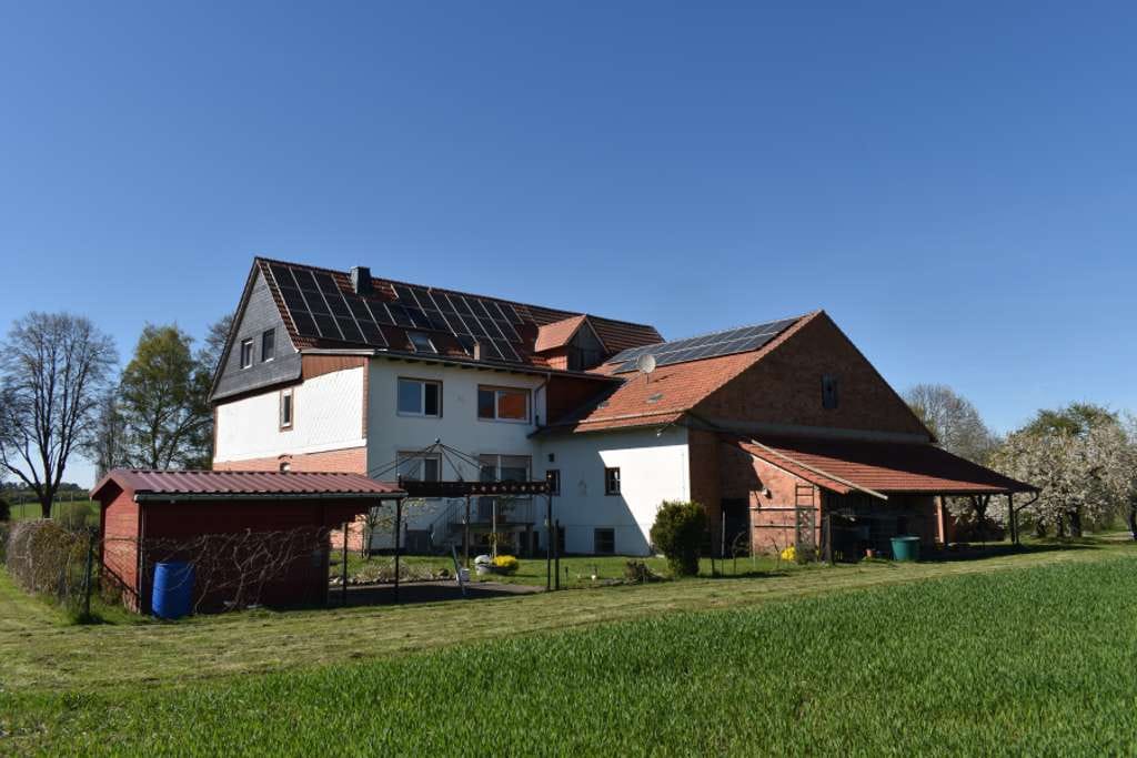 Immobilie in Wolfhagen - Ca. 25 min. bis Kassel: Landwirtschaftliches Anwesen - für Selbstnutzung, Tierhaltung, Beruf & Hobby - Bild 1