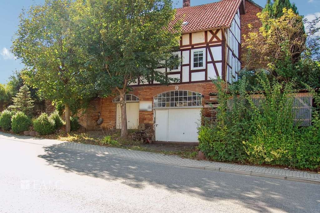 Immobilie in Waldeck - +++PREISSENKUNG! Schönes Einfamilienhaus mit vielseitigen Möglichkeiten in der Nähe des Edersees!+++ - Bild 1