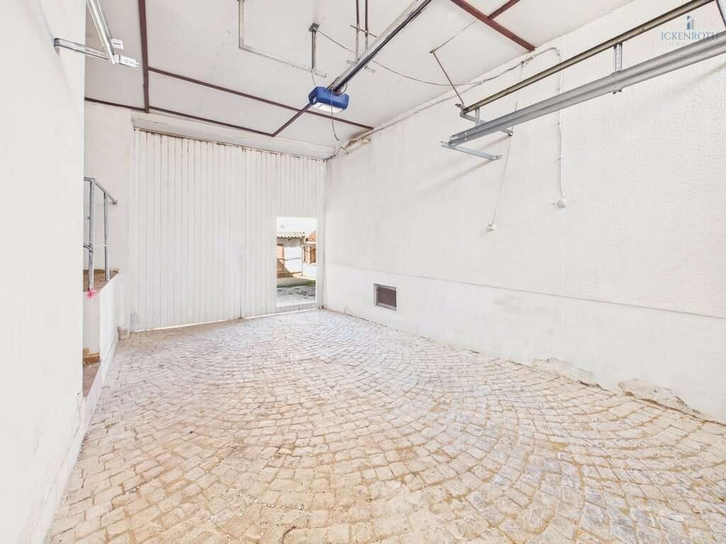 Immobilie in Göllheim - **Sanierungsbedürftiges 1-2 FH (ca. 161m²) mit Innenhof, gr. Garage, uvm. - zentrale Lage!** - Bild 4