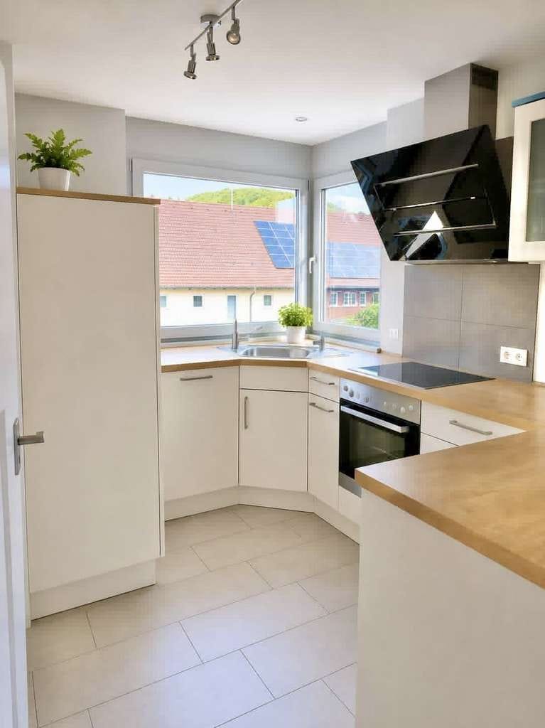 Immobilie in Hohentengen am Hochrhein - Attraktives Einfamilienhaus mit großzügigem Garten im Grünen - Bild 3