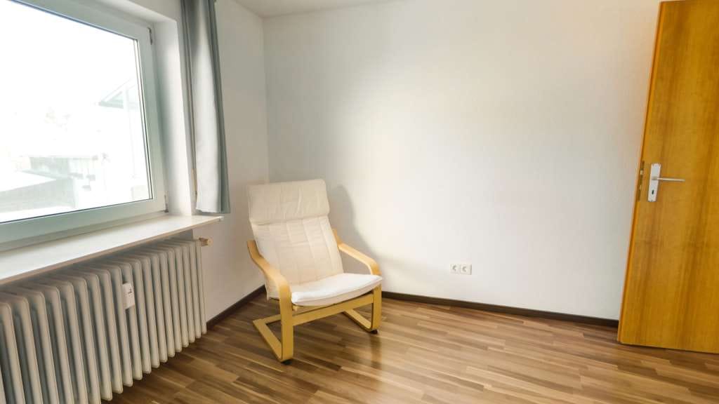 Immobilie in Sulzfeld - Zweifamilienhaus im Ortskern von Sulzfeld! - Bild 3