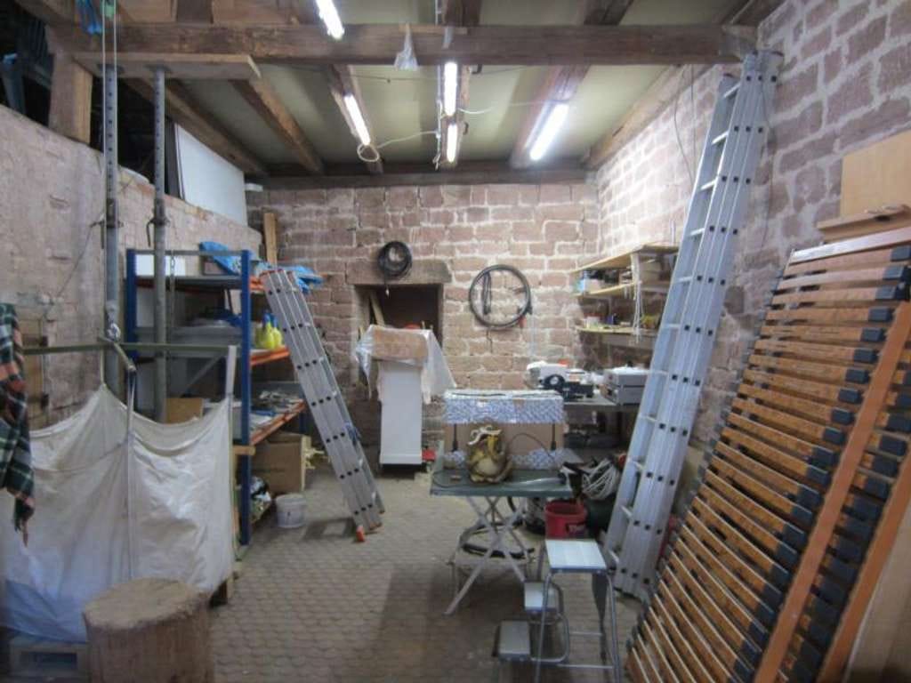 Immobilie in Loffenau - Loffenau schönes EFH Denkmalschutz, neu saniert 139qm WFL 5 Zi Hof,Scheune  - Bild 2