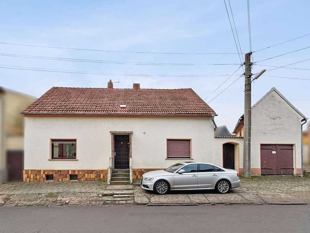 Immobilie in Niedere Börde - Groß Ammensleben - Charmantes Wohnhaus mit Galerie, Gewölbekeller und Nebengelass - Bild 0