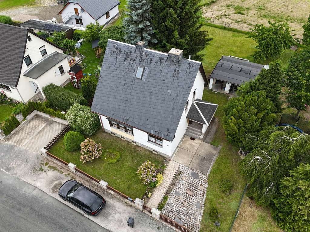 Immobilie in Rodewisch - Einfamilienhaus mit großem Garten, Feldblick & Garage in Rodewisch - Bild 2