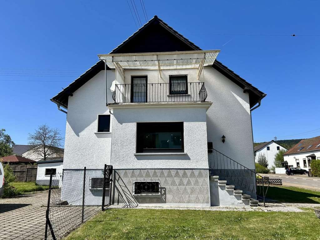 Immobilie in Weiskirchen - Gepflegtes 1-2 Familienhaus mit Bauplatz in Rappweiler - Bild 3