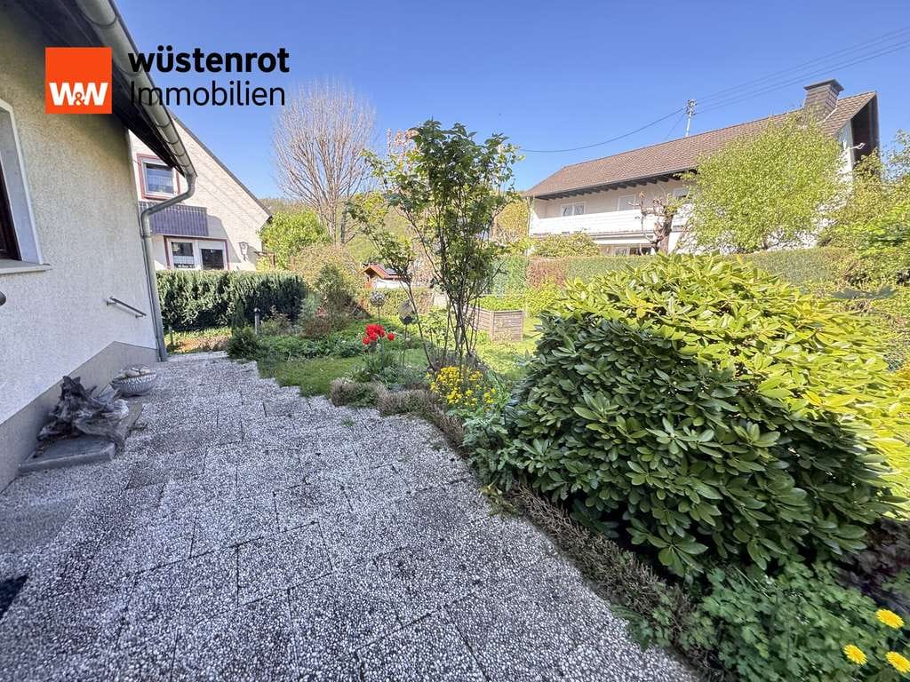 Immobilie in Betzdorf - Wohnhaus in ruhiger Nebenstraße - Bild 2