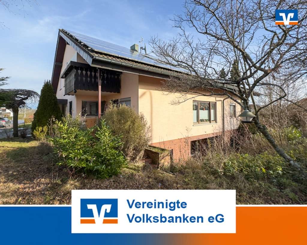 Immobilie in Jettingen - Raum zum Leben und Wachsen - Freistehendes Haus mit 3 Wohneinheiten in familienfreundlicher Lage - Bild 0