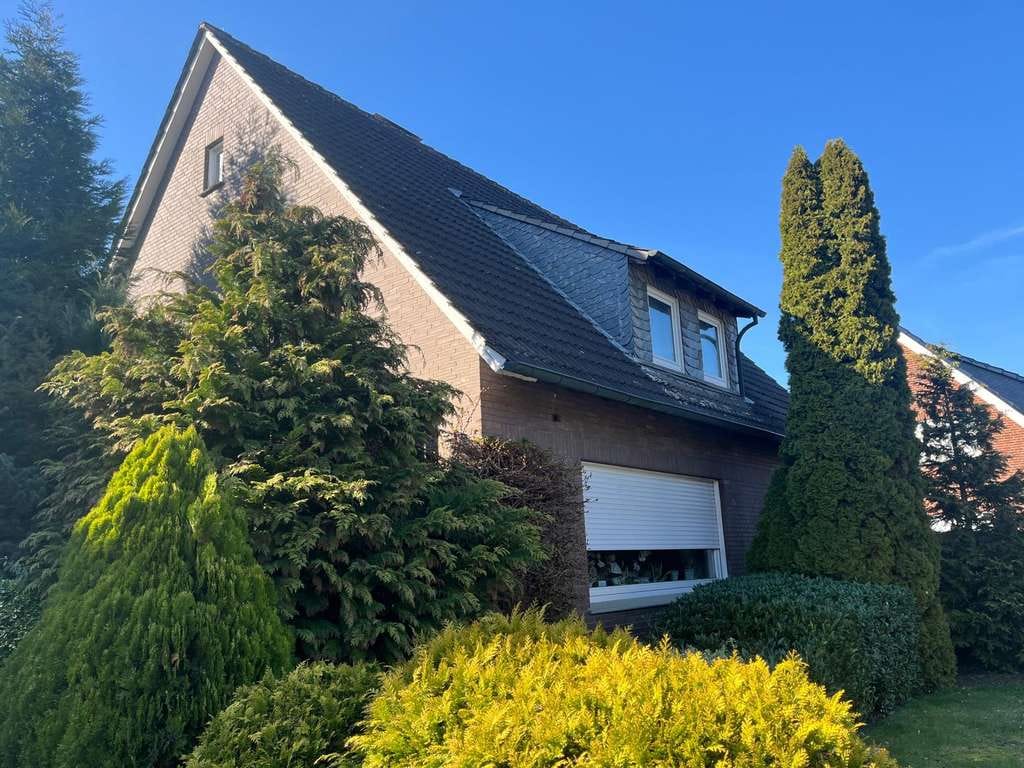 Immobilie in Senden - Familienfreundliches Einfamilienhaus mit Einliegerwohnung und großem Garten sucht neue Besitzer - Bild 1