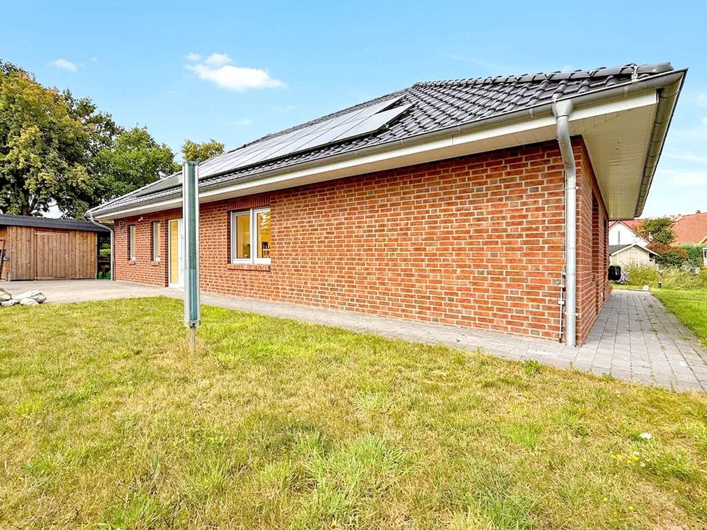 Immobilie in Heinbockel - Warum neu bauen? Neuwertiger Bungalow mit Ausbaureserve zum Kauf in Heinbockel - Wentzel Dr. - Bild 3