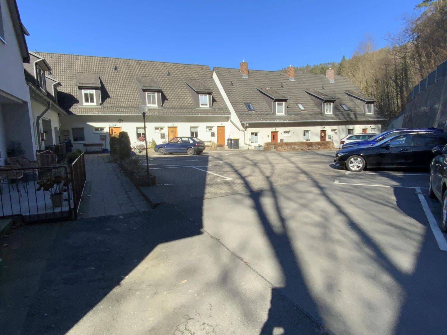 Immobilie in Leutenberg - Reihenmittelhaus - ETW im Reihenhausstil - Bild 1