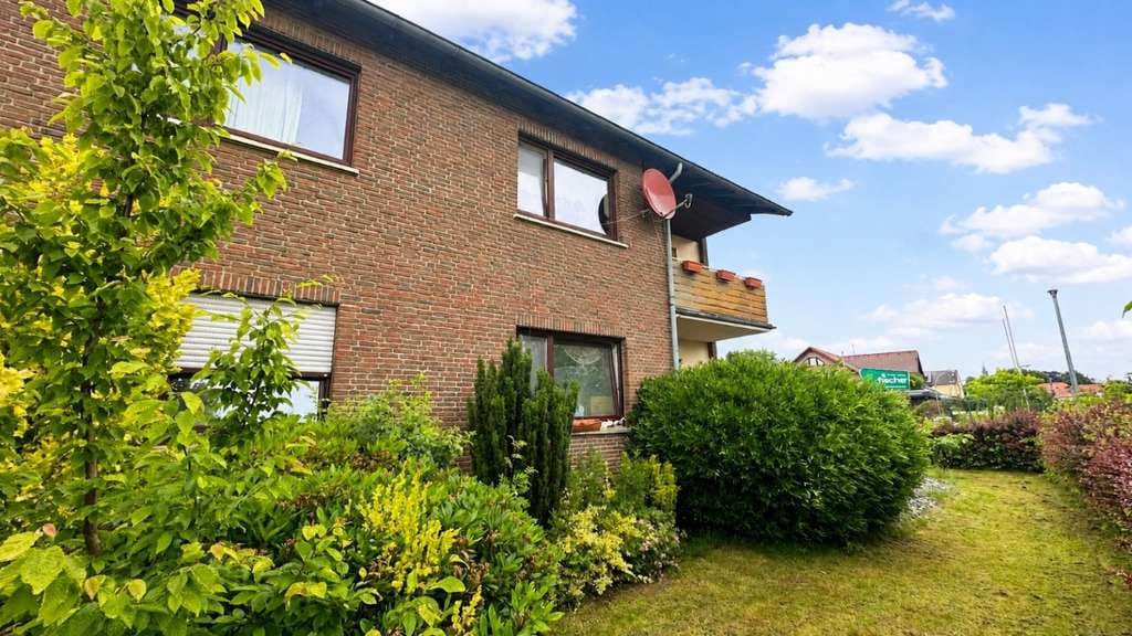 Immobilie in Lindhorst - Haushälfte mit XXL Grundstück, PV-Anlage uvm... - Bild 1