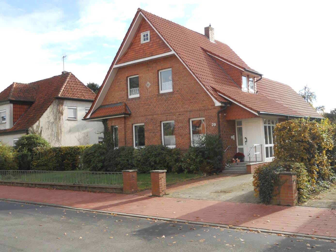 Immobilie in Bersenbrück - Ehemaliges Pfarrhaus in Bersenbrück zu verkaufen (Erbbaurecht) - Bild 0