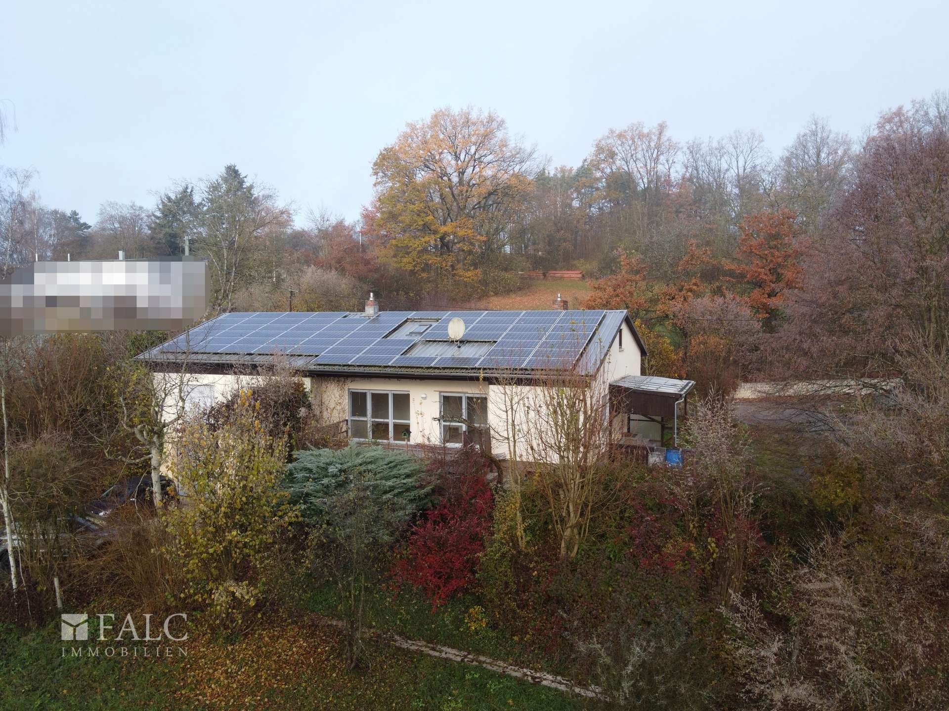 Immobilie in Billigheim - Charmantes Zweifamilienhaus auf großem Aussiedlerhof-Grundstück - Bild 3