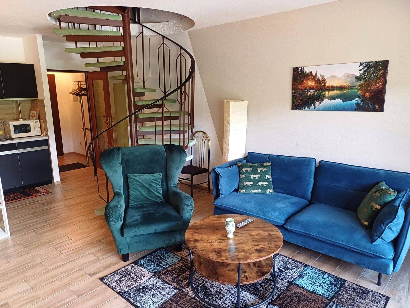 Immobilie in Herrischried - Modernisierte Ferienwohnung mit flexiblem Nutzungskonzept und solidem Renditepotenzial. Nahe Skilift/Eishalle/Hallenbad Südbalkon, Pkw-Stellplatz - Bild 3