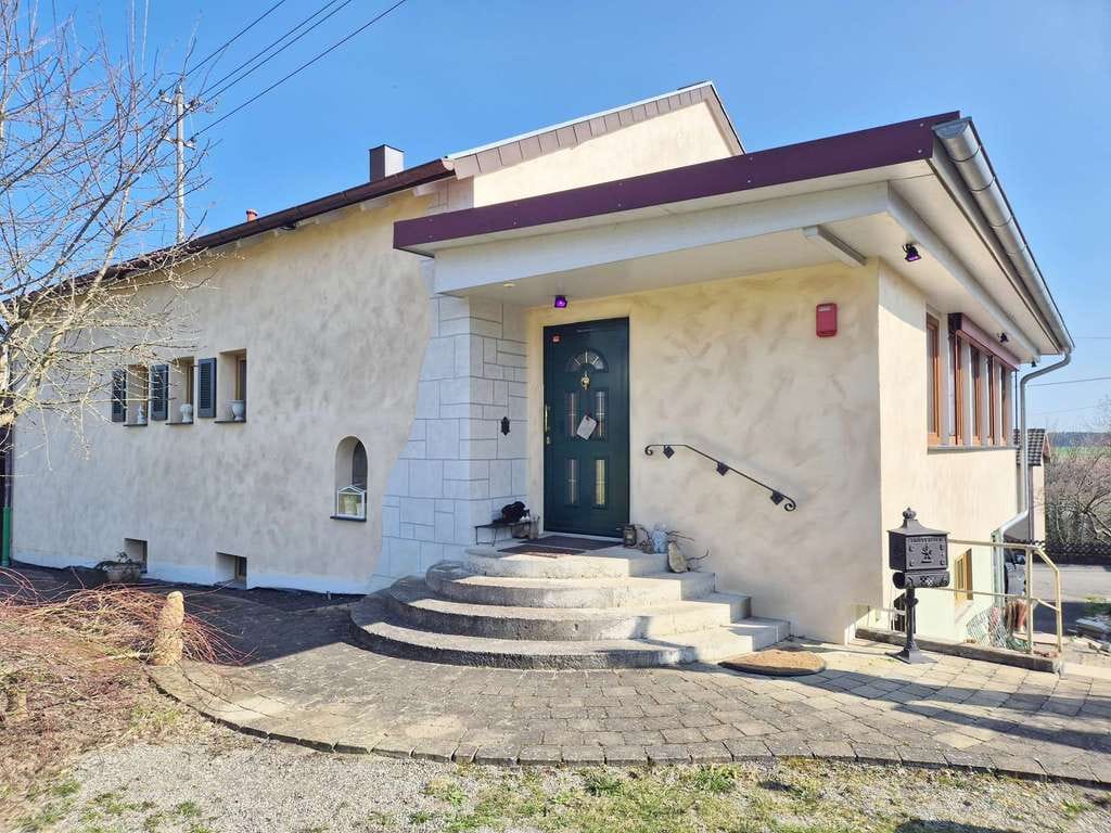 Immobilie in Bingen - Perfektes Familiendomizil - Ein- bis Zweifamilienhaus in Bingen! - Bild 0