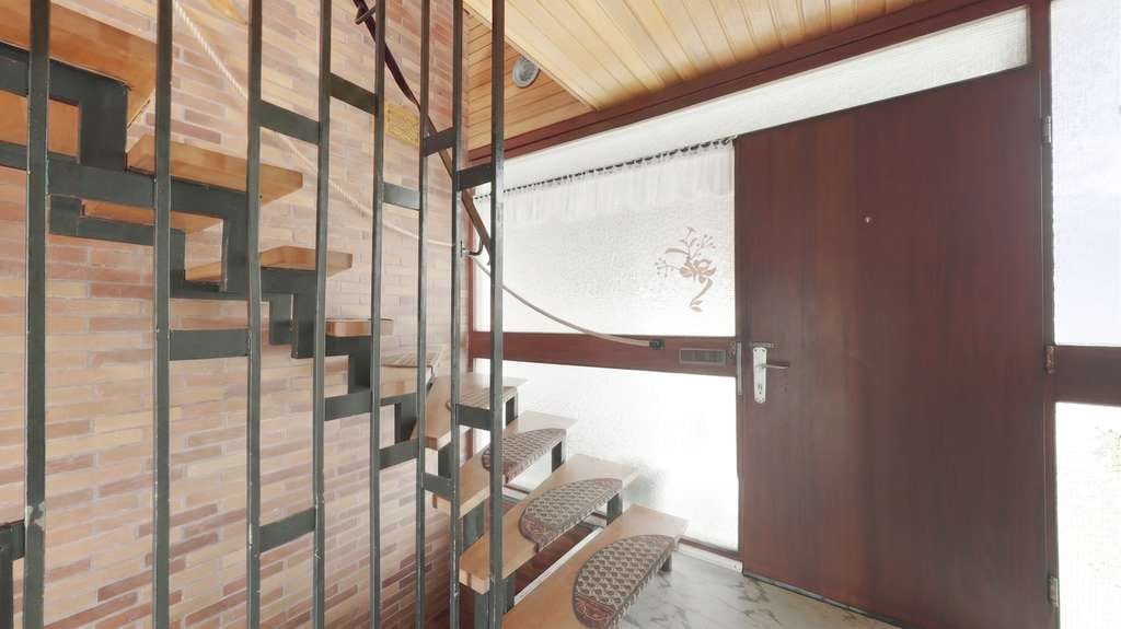 Immobilie in Winnweiler - Renovierungsbedürftiges Einfamilienhaus mit Einliegerwohnung und viel Potential in Bestlage - Bild 1