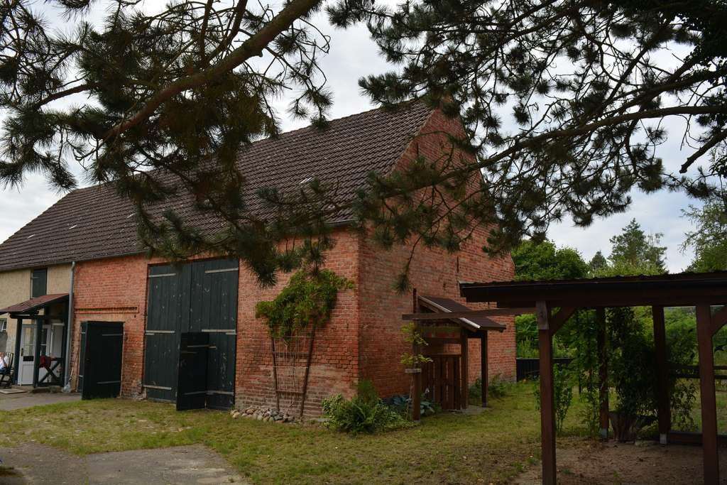 Immobilie in Großwoltersdorf - Einfamilienhaus mit Scheune ( 92 m² + 180 m² ) - Bild 2
